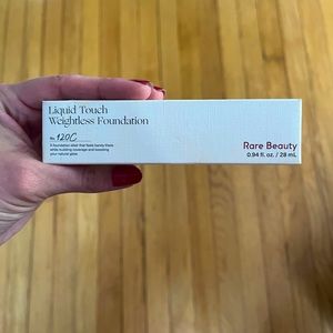 Rare Beauty Weightless Foundation Shade 120C